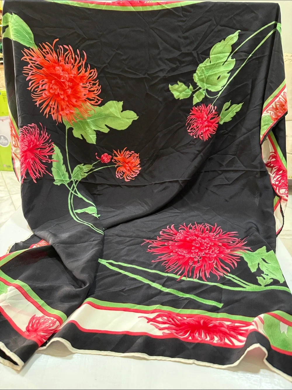 Floral Black Base Silk Scarf 🧣 Unbranded Red Spider Chrysanthemum Green Leaf 🍃